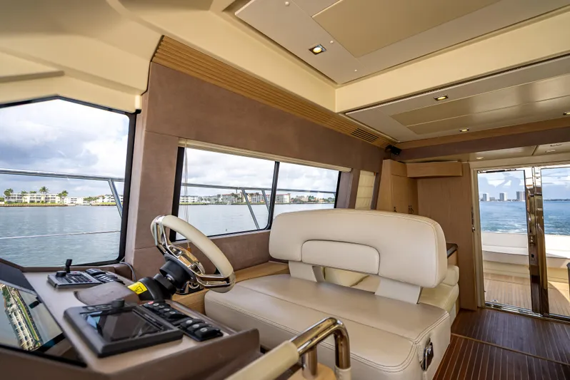 Good Deeds Yacht Photos Pics 