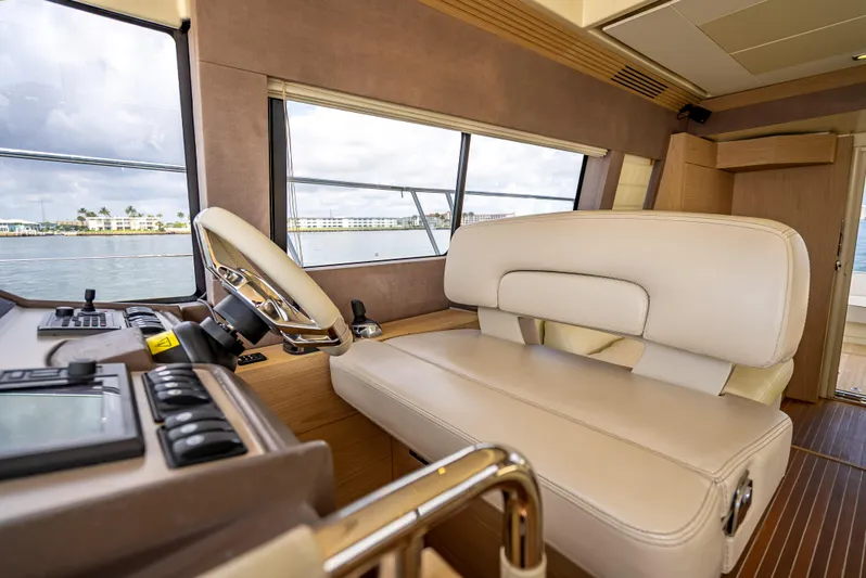 Good Deeds Yacht Photos Pics 