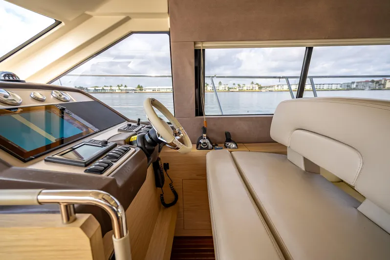 Good Deeds Yacht Photos Pics 