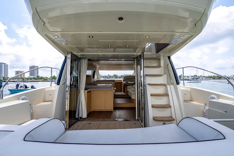 Good Deeds Yacht Photos Pics 