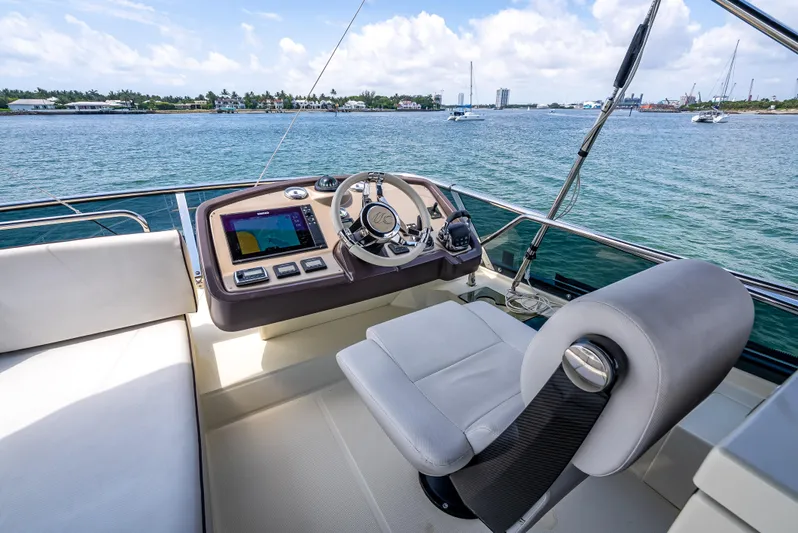 Good Deeds Yacht Photos Pics 