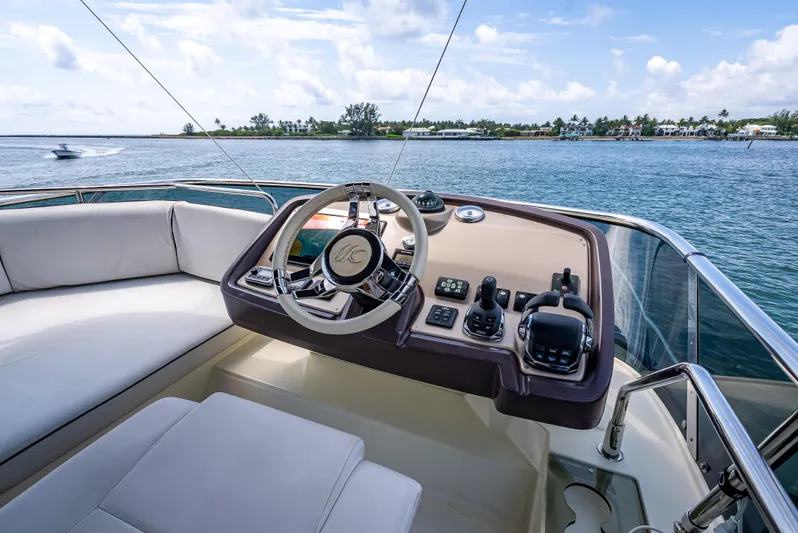 Good Deeds Yacht Photos Pics 