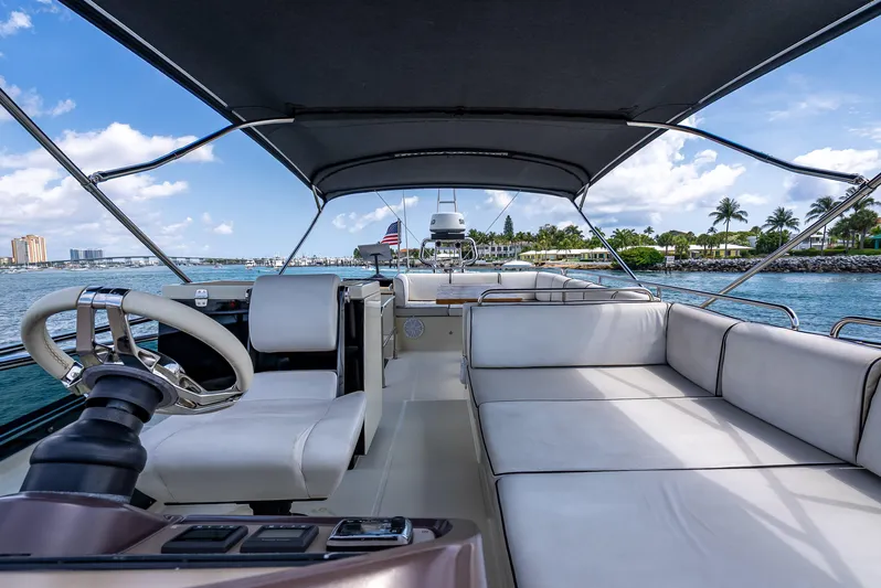 Good Deeds Yacht Photos Pics 