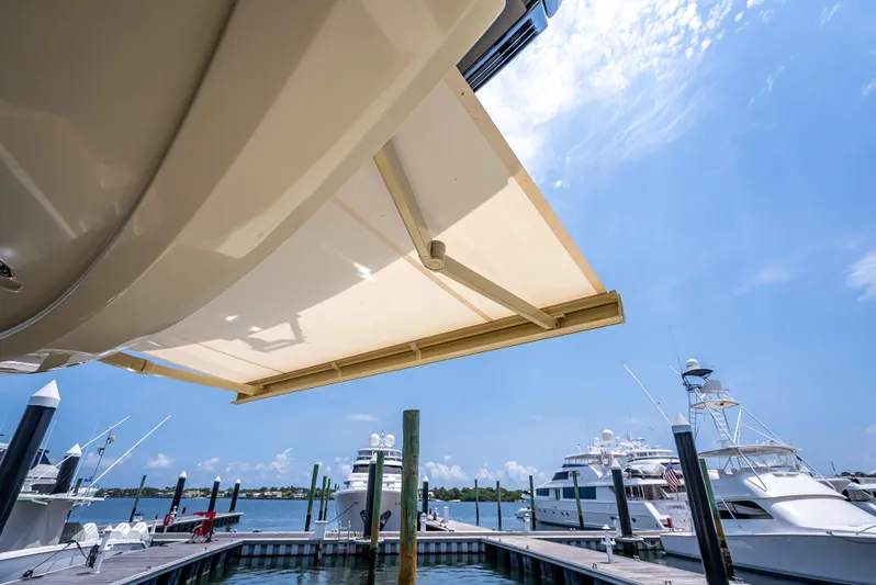 Good Deeds Yacht Photos Pics 