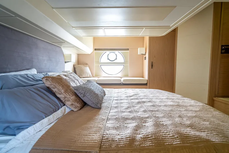 Good Deeds Yacht Photos Pics 