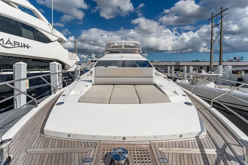  Yacht Photos Pics Azimut GRANDE 25 METRI 2022 yacht with spacious deck and luxurious seating.