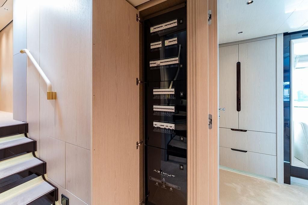2022 Azimut 87 