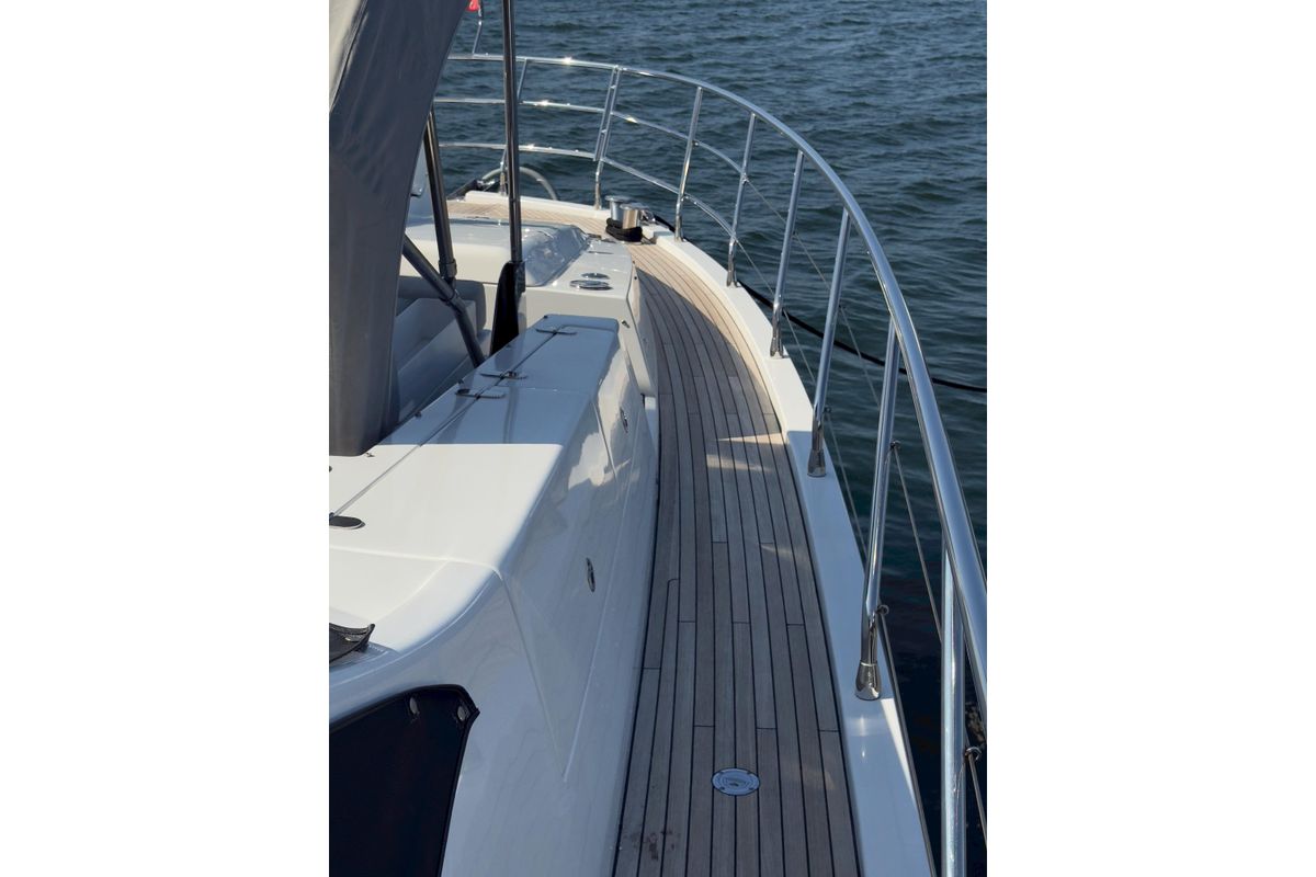 2022 Azimut 87 