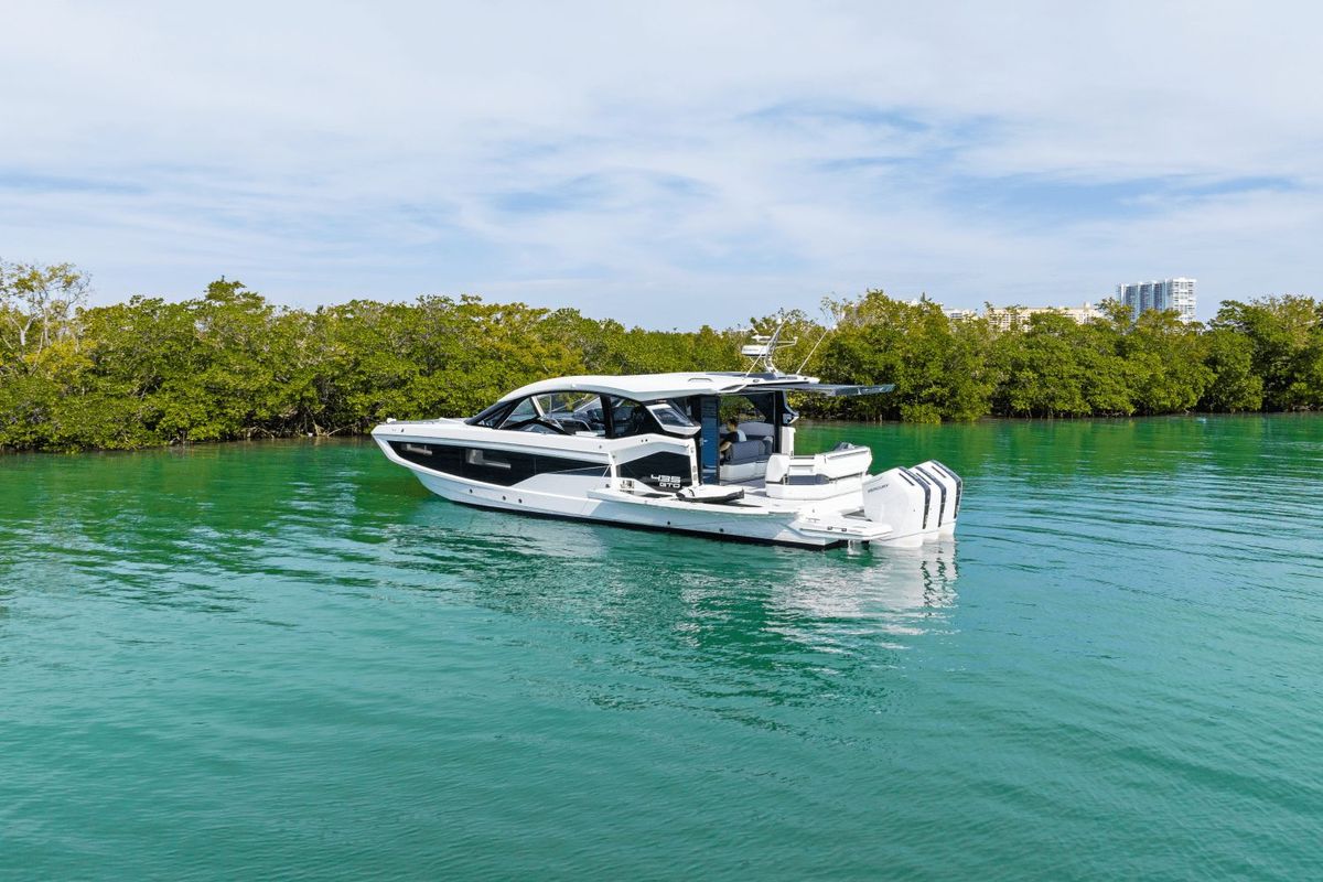 2025 Galeon 43 