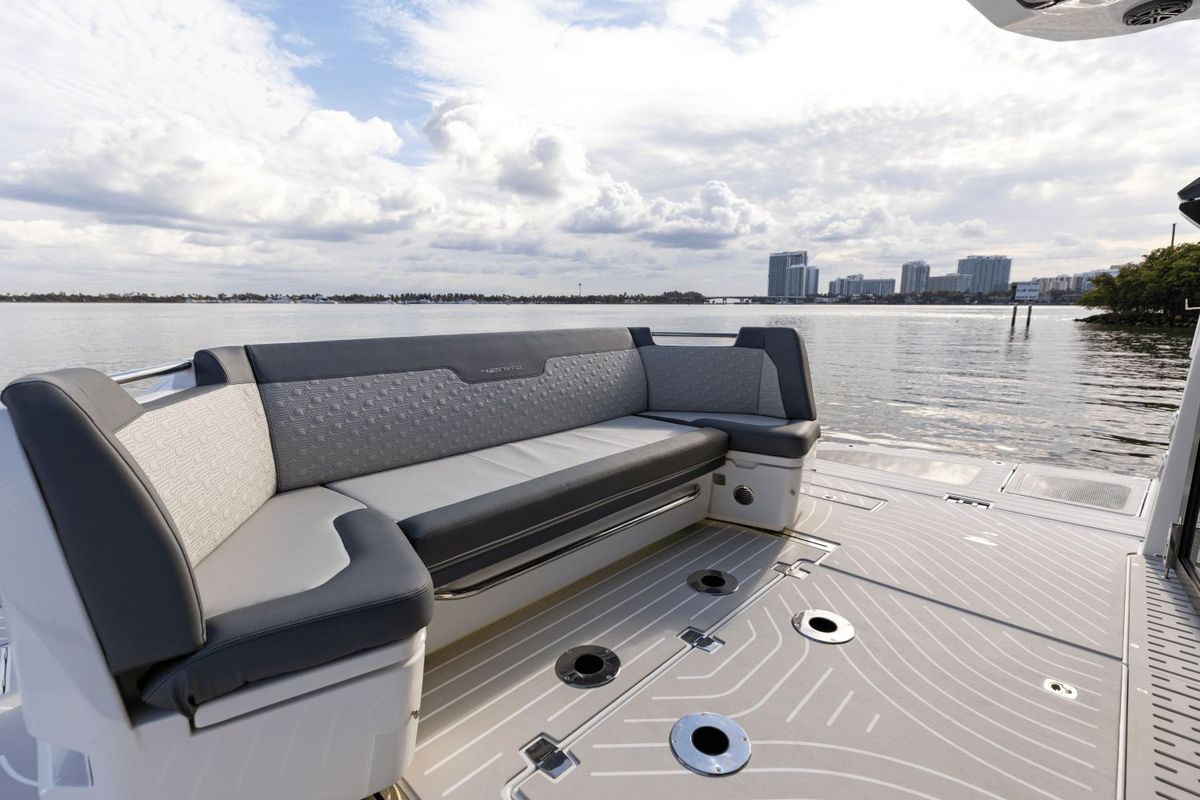 2025 Galeon 43 