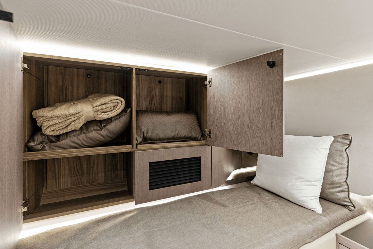 2025 Galeon 43 