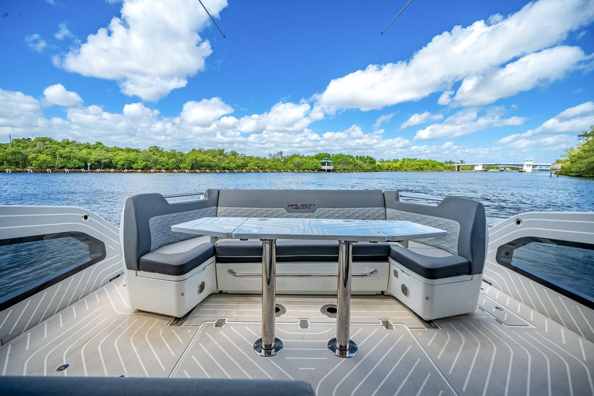 2025 Galeon 43 