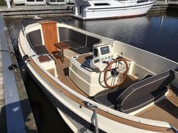 2010 Interboat Intender 770