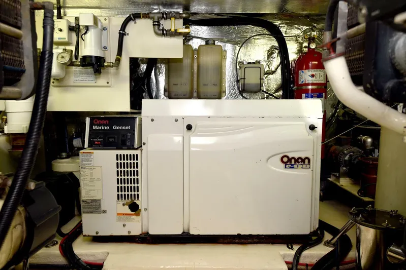 Viviendo El Sueño Yacht Photos Pics 