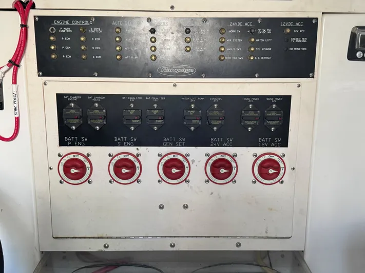 Empty Pockets Yacht Photos Pics 