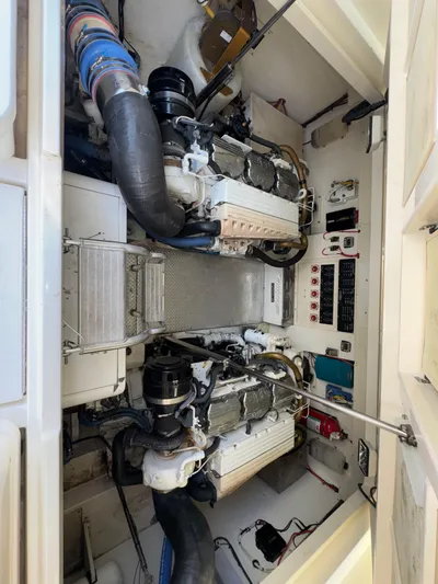 Empty Pockets Yacht Photos Pics 