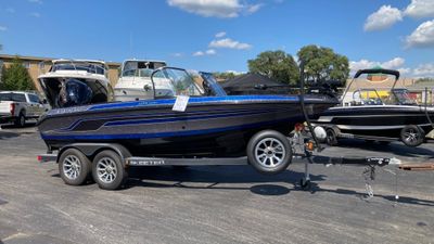 Skeeter WX 1910