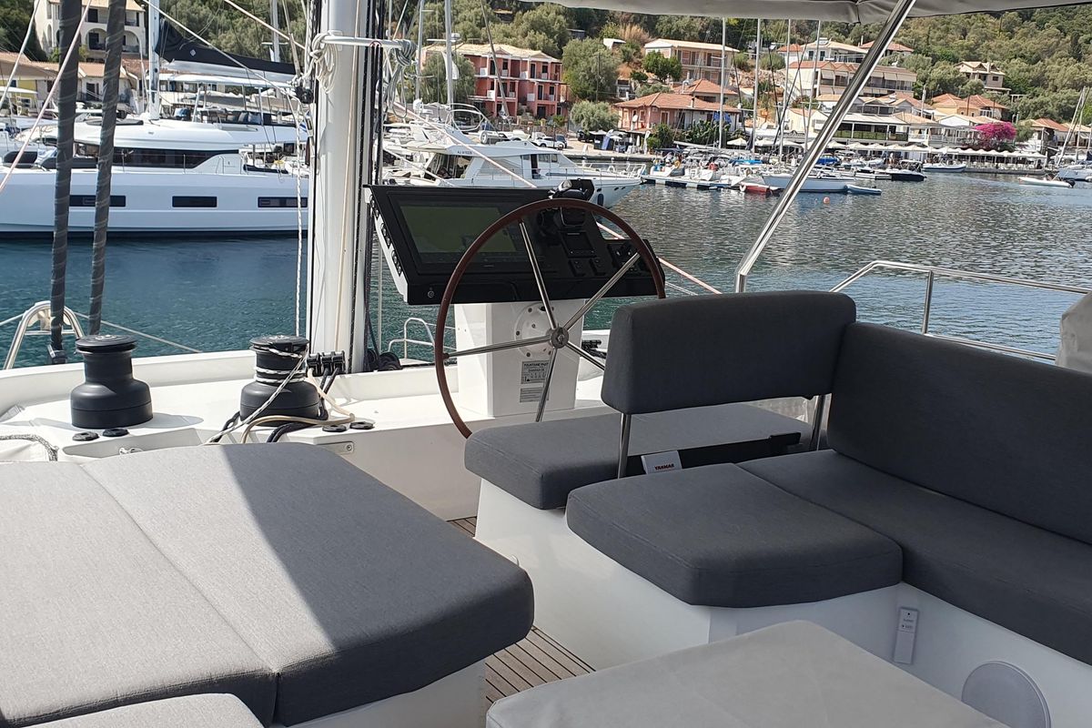 2023 Fountaine Pajot 61 