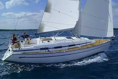 Bavaria 33