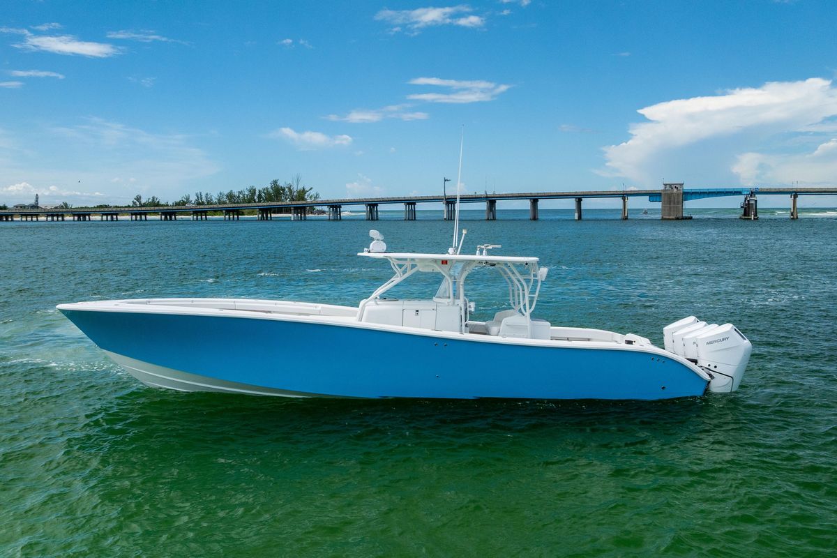 2009 Yellowfin 42 