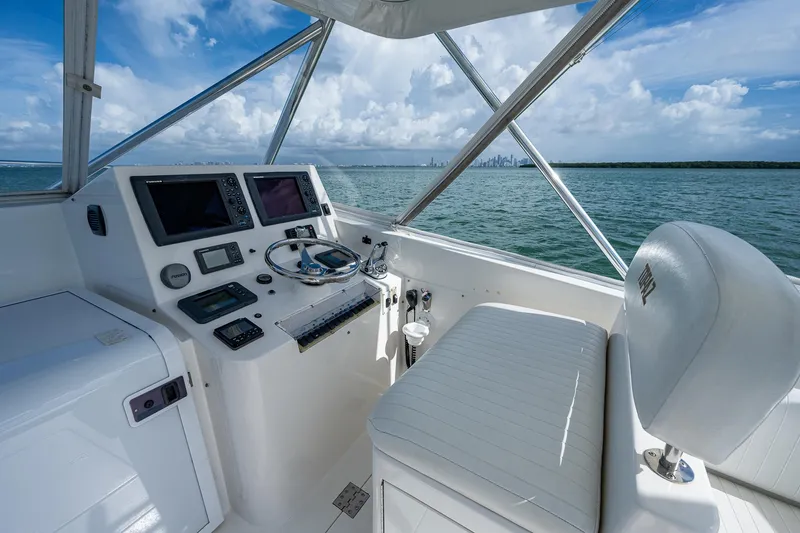  Yacht Photos Pics Helm of 2006 Topaz 32 Express boat with ocean view.