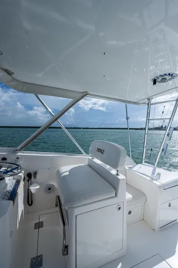  Yacht Photos Pics 2006 Topaz 32 Express boat interior with ocean view
