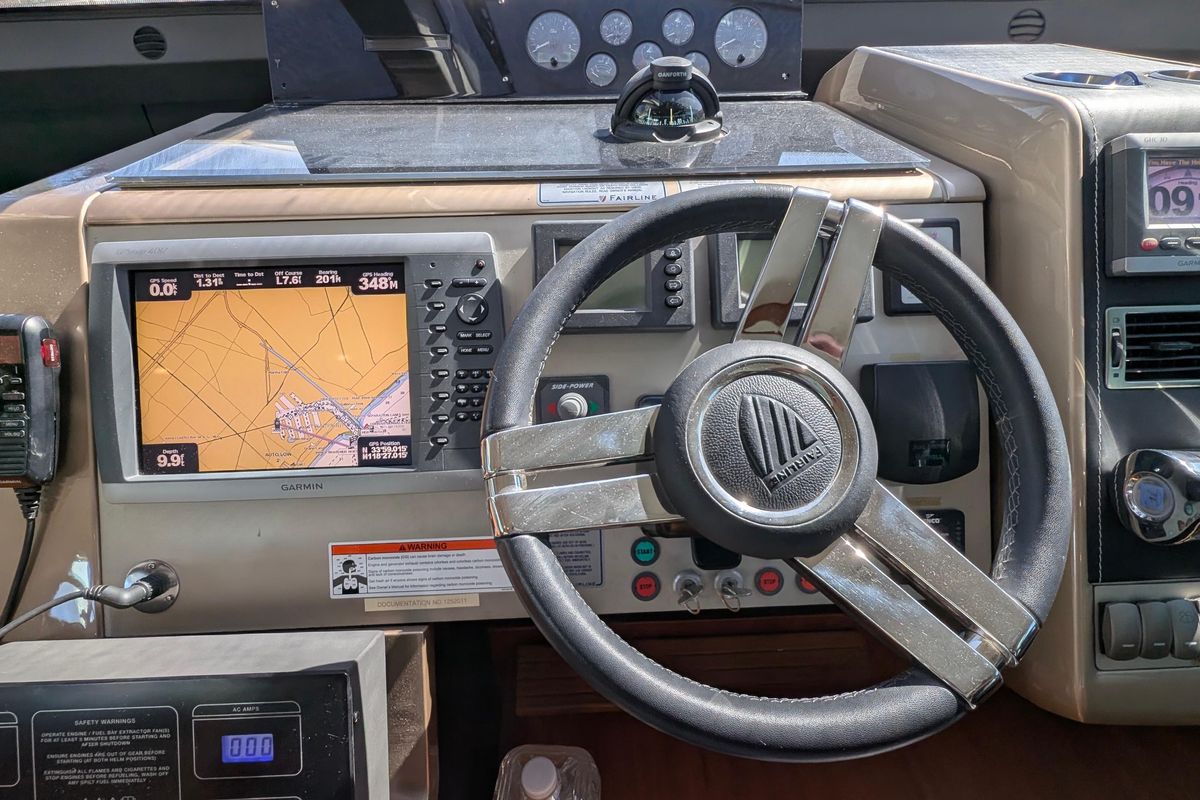 2010 Fairline 55 
