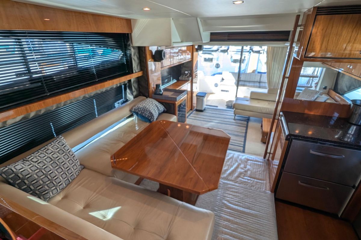 2010 Fairline 55 