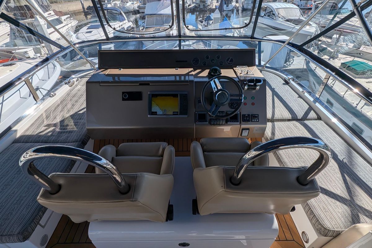 2010 Fairline 55 