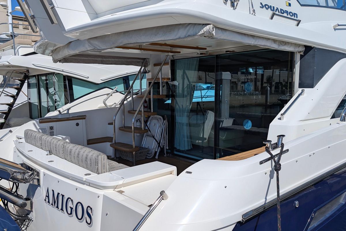 2010 Fairline 55 