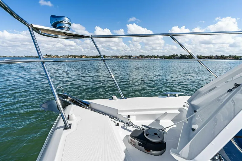 My Everything Yacht Photos Pics 2019 Cruisers Yachts 45 Cantius 'My Everything'