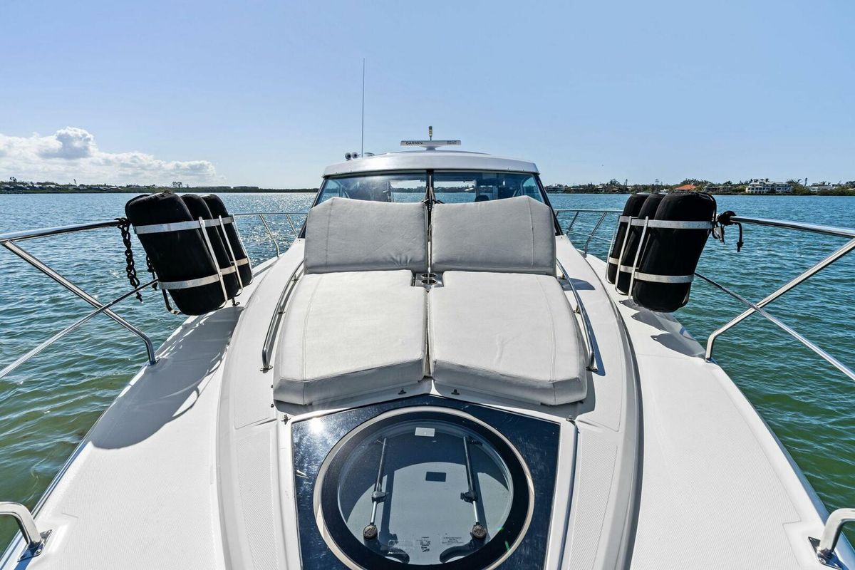 2019 Cruisers Yachts 45 