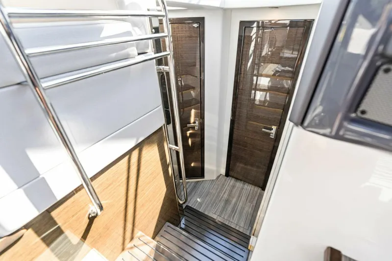 My Everything Yacht Photos Pics 2019 Cruisers Yachts 45 Cantius 'My Everything'