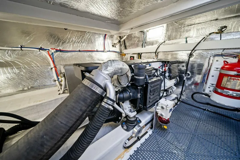 My Everything Yacht Photos Pics 2019 Cruisers Yachts 45 Cantius 'My Everything'