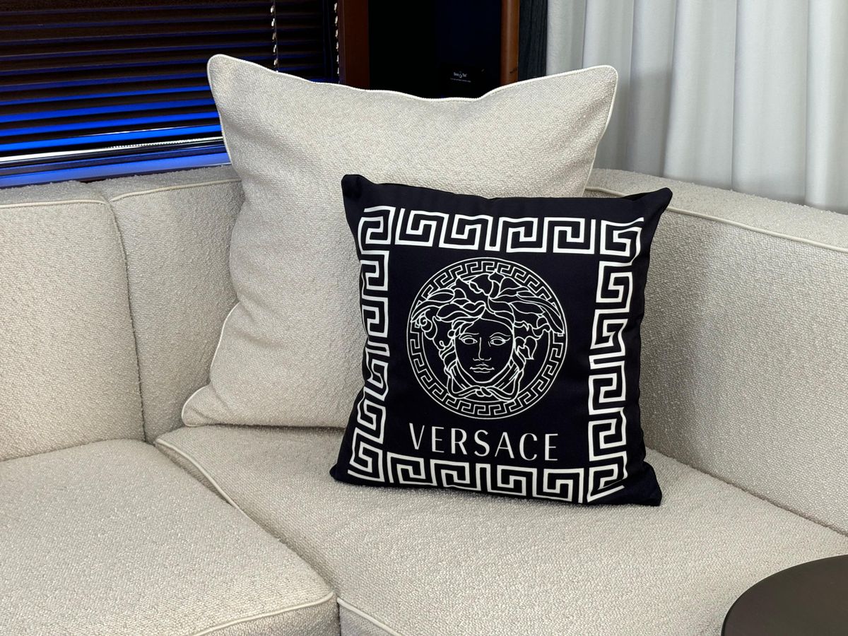 2010 Princess 65 