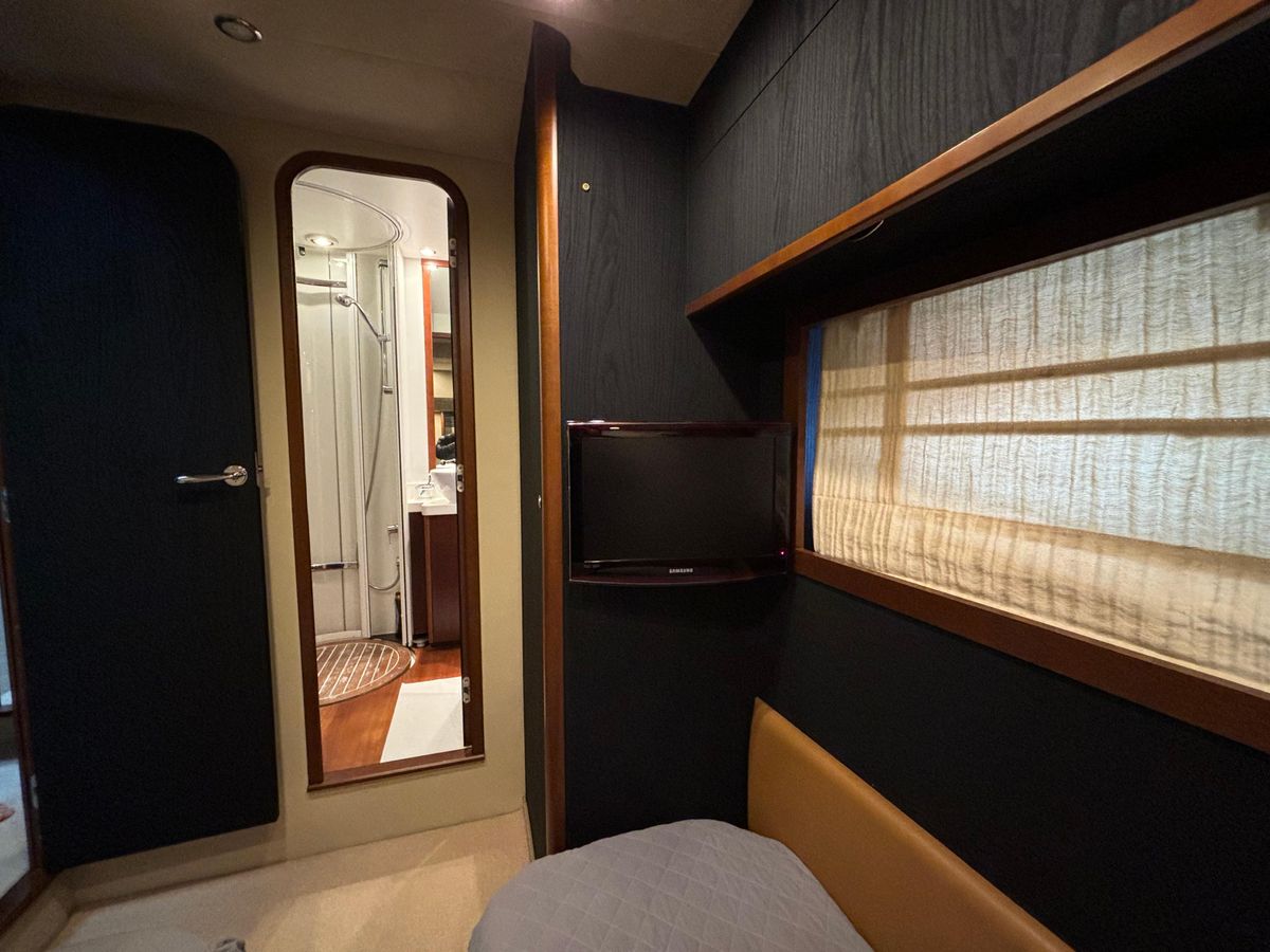 2010 Princess 65 