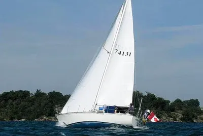 C&C 32 Sloop
