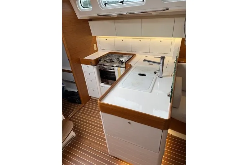  Yacht Photos Pics Galley