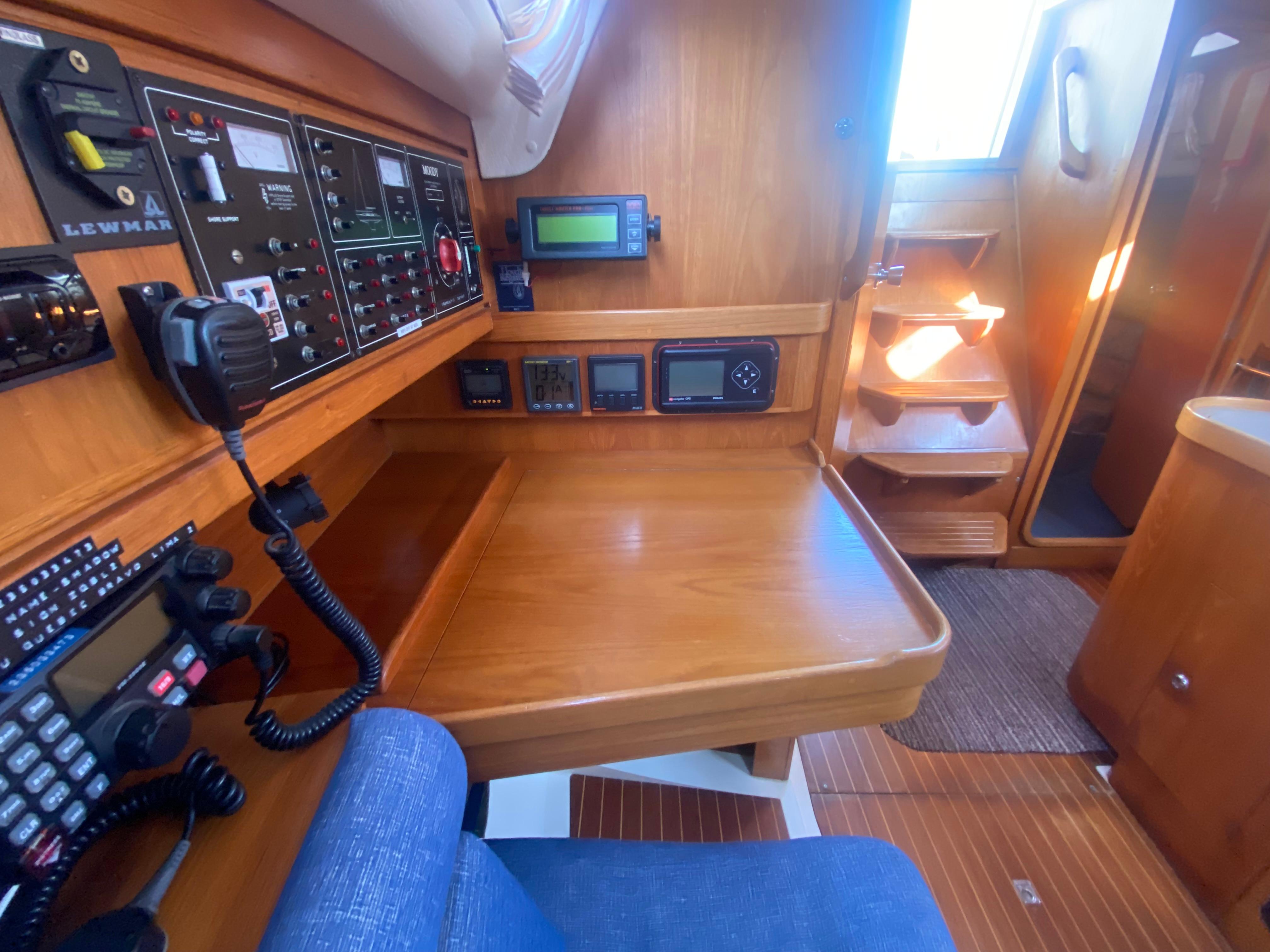 1994 Moody 336 Cruiser for sale - YachtWorld