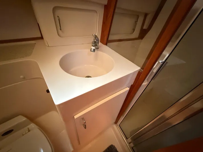 Real Therapy Yacht Photos Pics 