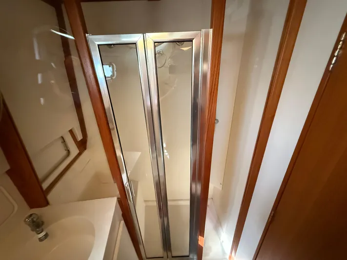 Real Therapy Yacht Photos Pics 