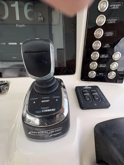  Yacht Photos Pics Optimus 360 joystick control on 2018 Robalo R302 Center Console boat dashboard.
