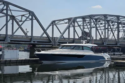 Tiara Yachts 48LE