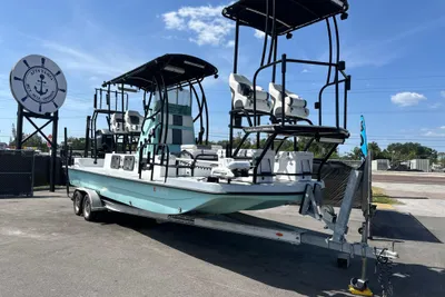 Shallow Master 270 SMC