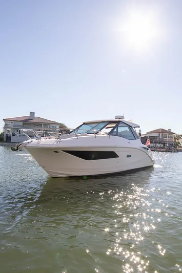 Vive Tu Vida Yacht Photos Pics 