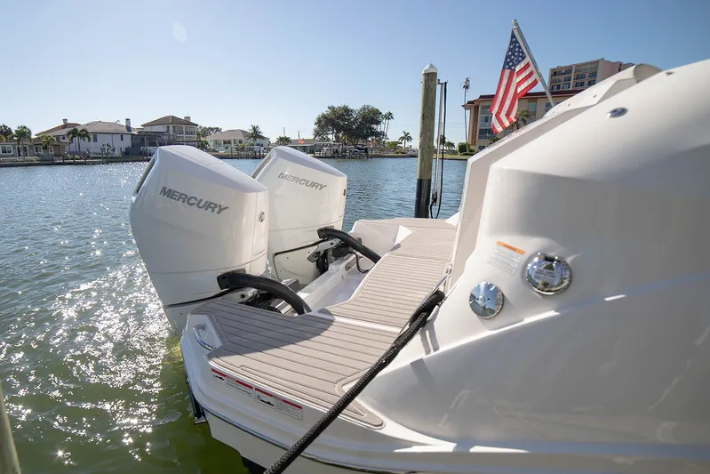 Vive Tu Vida Yacht Photos Pics 