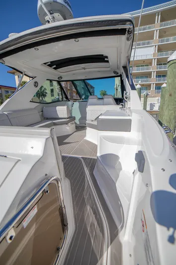 Vive Tu Vida Yacht Photos Pics 