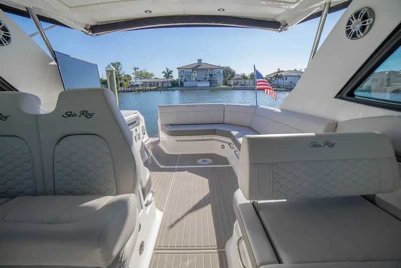 Vive Tu Vida Yacht Photos Pics 