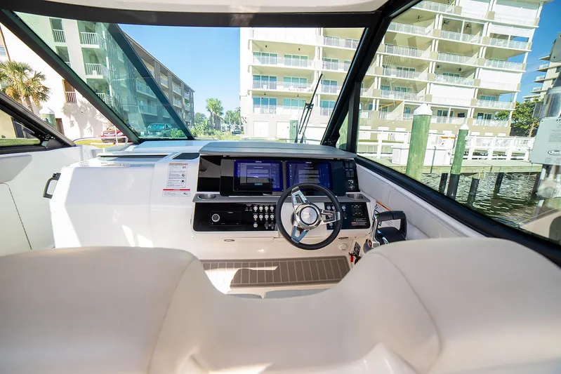 Vive Tu Vida Yacht Photos Pics 