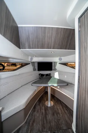 Vive Tu Vida Yacht Photos Pics 